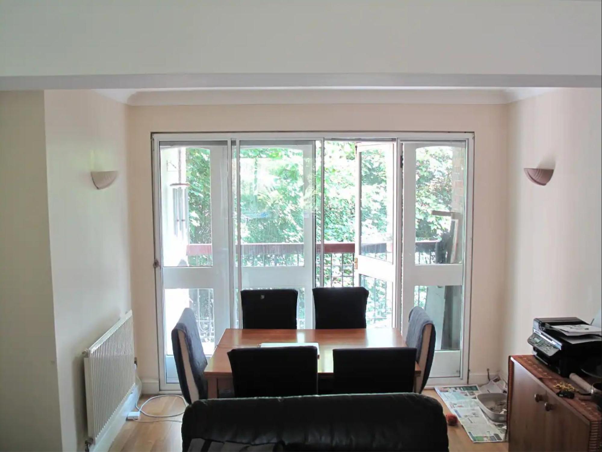 Stylish Queen-Size Bed London Living With Free Parking In Super Host 5 Star Home Finchley Bagian luar foto